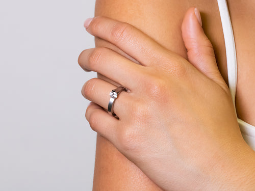 Platinum Tension-Bar Engagement Ring Mounting